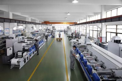 年會直通車 | 浙江煒岡簽約成為2018中國標(biāo)簽經(jīng)理人廣州年會戰(zhàn)略合作伙伴,高端柔印助力轉(zhuǎn)型升級